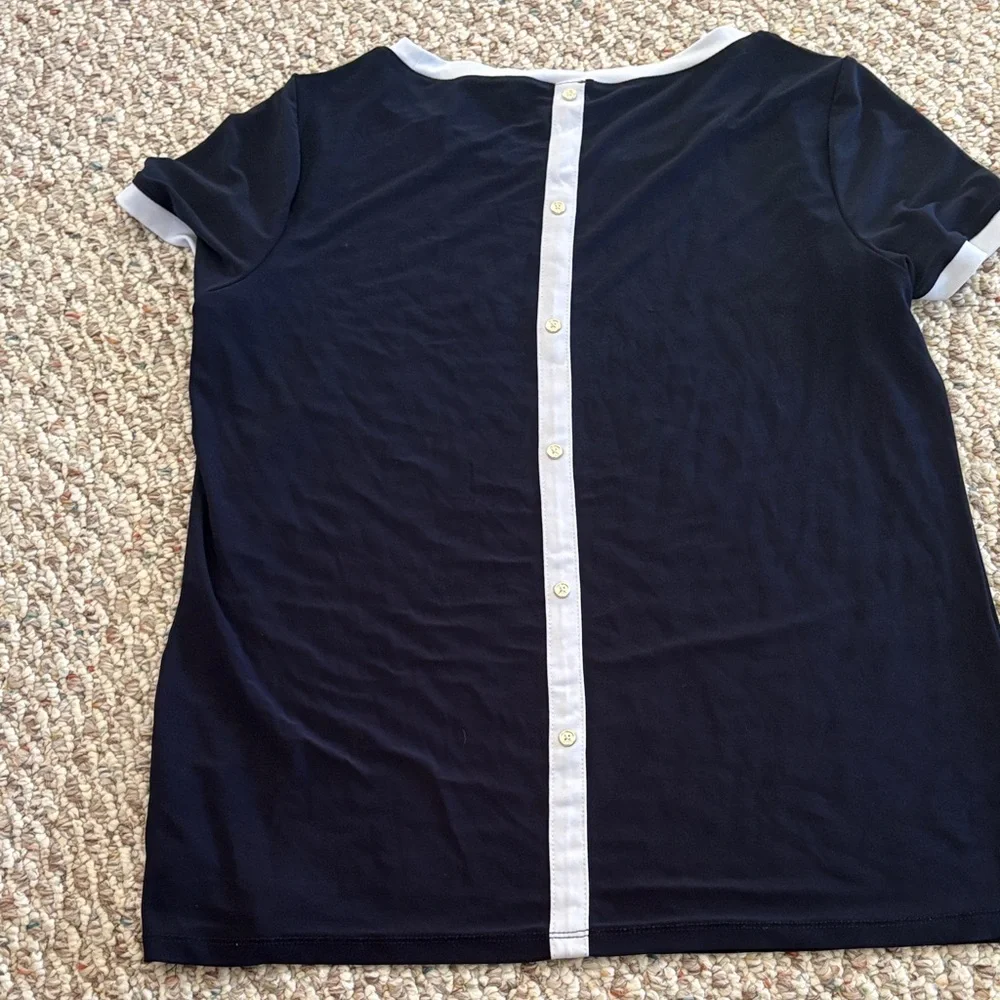 Women’s Blouse Bundle - Picture 9 of 16